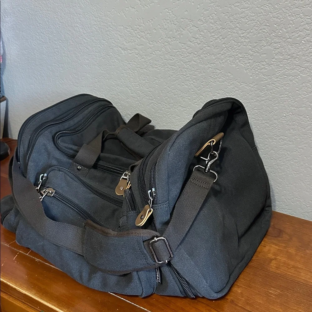 Like New Gonex Gray Expandable Canvas Duffel Bag Overnight Luggage Weekender Bag
